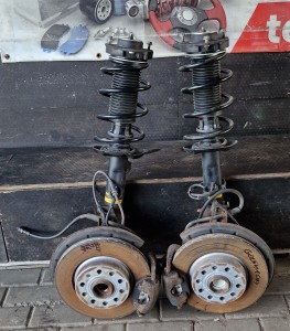 ZWROTNICA PIASTA PRAWA LEWA VW GOLF VI 1.2 TSI