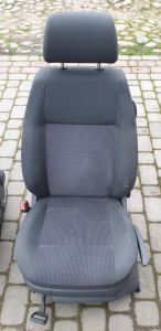FOTEL P/L KANAPA TAPICERKA KPL VW POLO 9N FL