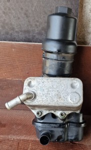 CHŁODNICA OLEJU 06D117021C  AUDI A6 C6 2.0 TFSI BPJ