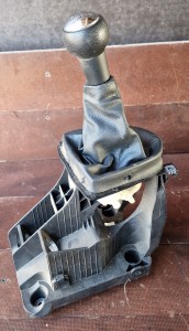 WYBIERAK GAŁKA ZMIANY BIEGÓW 112102139  PEUGEOT 308 SW 1.6 HDI 