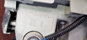 Halogen lewy  TOYOTA Prius III lift Hybrid 1.8B