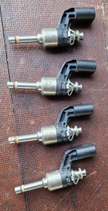 Wtryskiwacz 03C906036F VW 1.4 TSI CAX