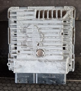 Komputer sterownik silnika 03L906023LM Skoda RAPID Spaceback 1.6 tdi