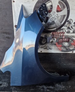 Błotnik prawy przód VW GOLF V Plus