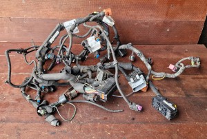 Wiązka silnika 55567591 13291325 OPEL Astra IV A20 DTH 