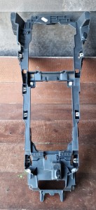 Ramka środkowa konsoli 9841402980 Opel Astra L VI Kombi 