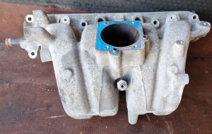 Kolektor ssący 9158654 Opel Astra H 