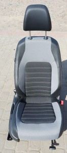 Fotel prawy pasażera półskóra grzany 5C6971392  VW Jetta 5C6 
