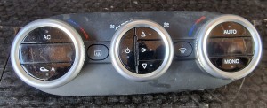 Panel nawiewu klimatyzacji 156099936 Alfa Romeo Giulietta 5d