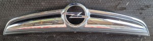 Grill chrom atrapy 13286001 Opel Corsa D lift 