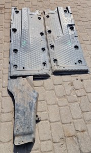 Osłona płyta podwozia komplet 1K0825201AD 1K0825202BH Skoda YETI lift 1.2 tsi 