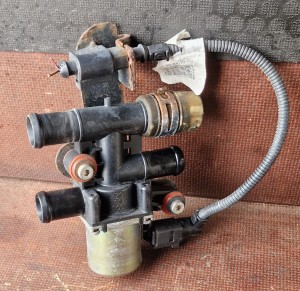 Dodatkowa pompka wody elektrozawór 3D0820035 VW PHAETON 3.2 V6 