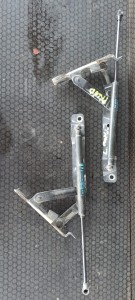 ZAWIASY MASKI PRAWY LEWY ALFA GT