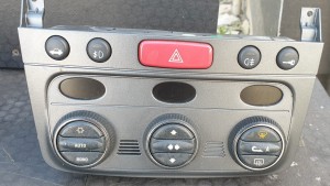PANEL KLIMATYZACJI NAWIEWU 01560513720 ALFA GT