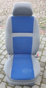 FOTEL PRAWY KOMPLETNY VW GOLF IV