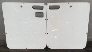 TAPICERKA BOCZEK PŁYTA DRZWI P/L TYŁ 7J7867203A 7J7867204A VW T5 DOKA