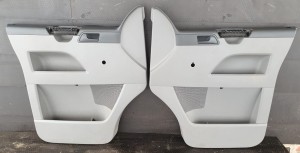 BOCZEK TAPICERKA DRZWI PRZÓD VW T5 DOKA